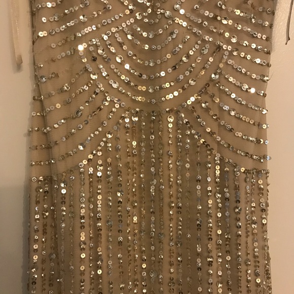 Beautiful Sequined Evening Gown - Picture 3 of 4